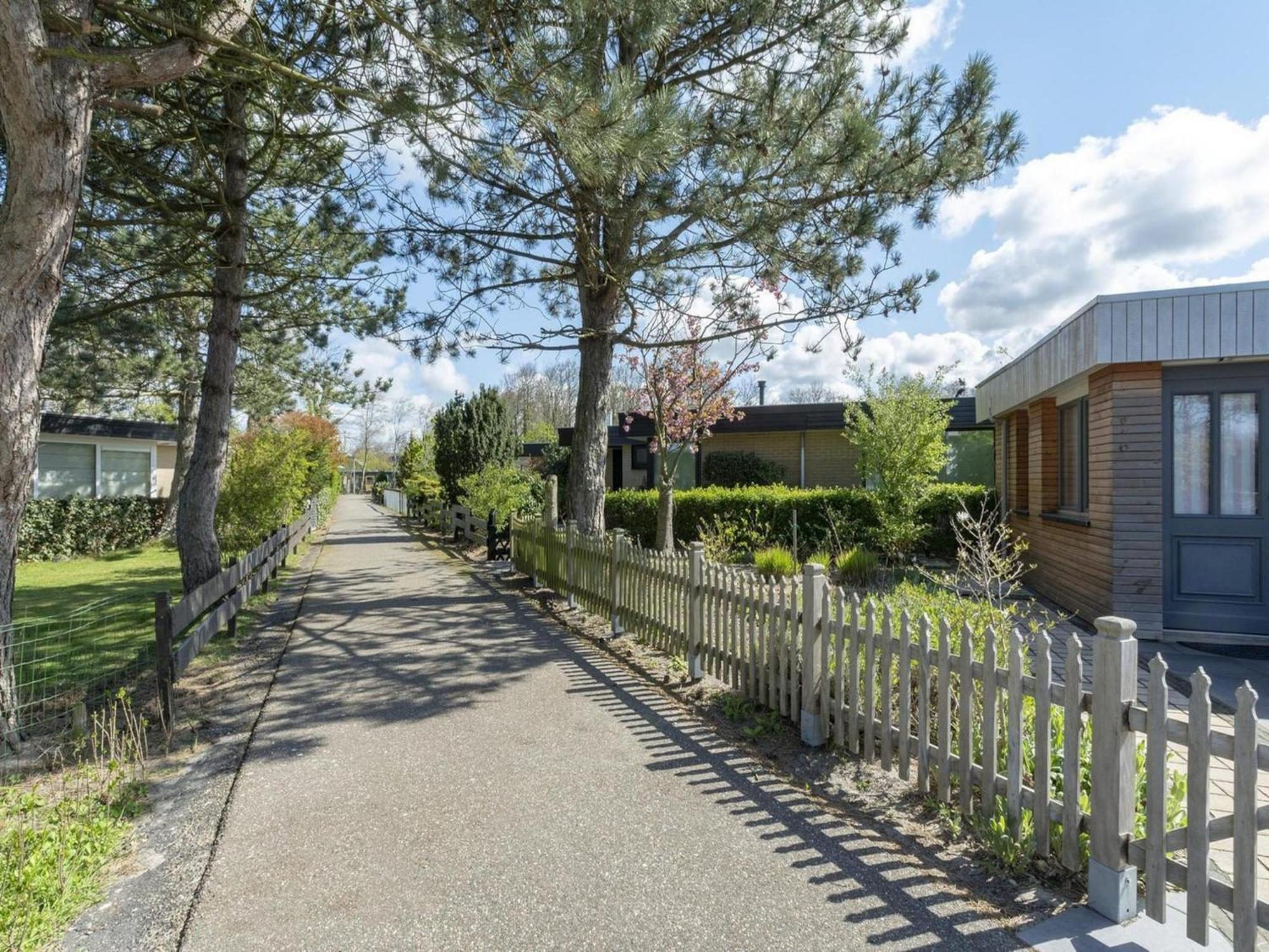 Attractive Holiday Home Close To Beach Sint Maartensvlotbrug エクステリア 写真